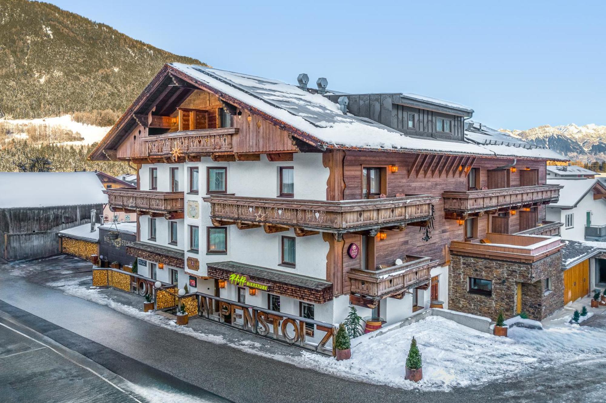 Hotel Alpenstolz Mieders Exterior foto