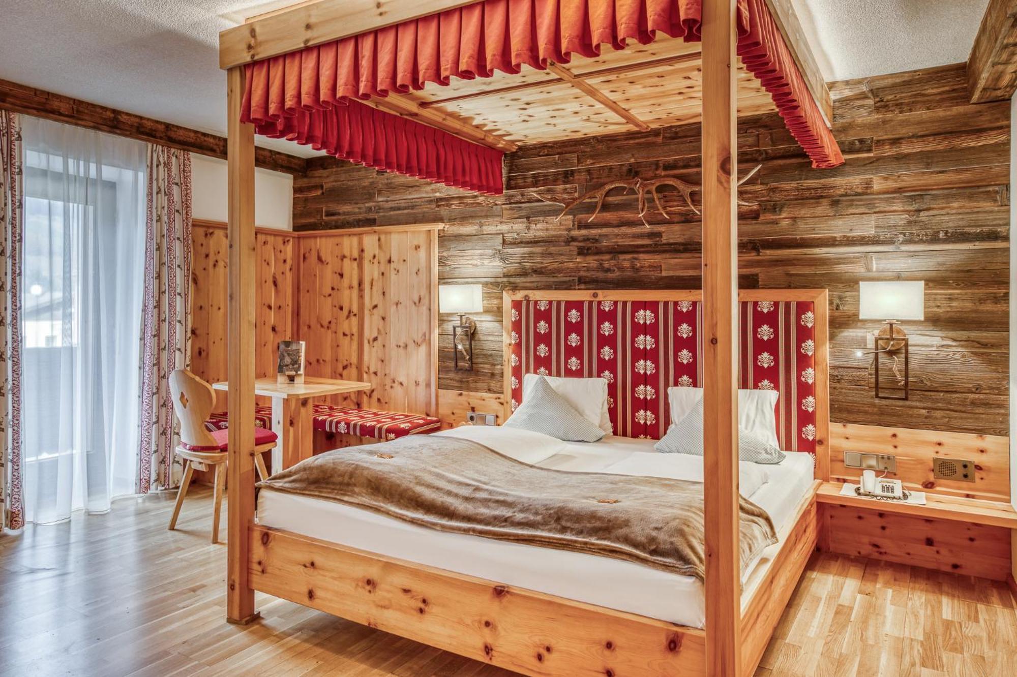 Hotel Alpenstolz Mieders Quarto foto