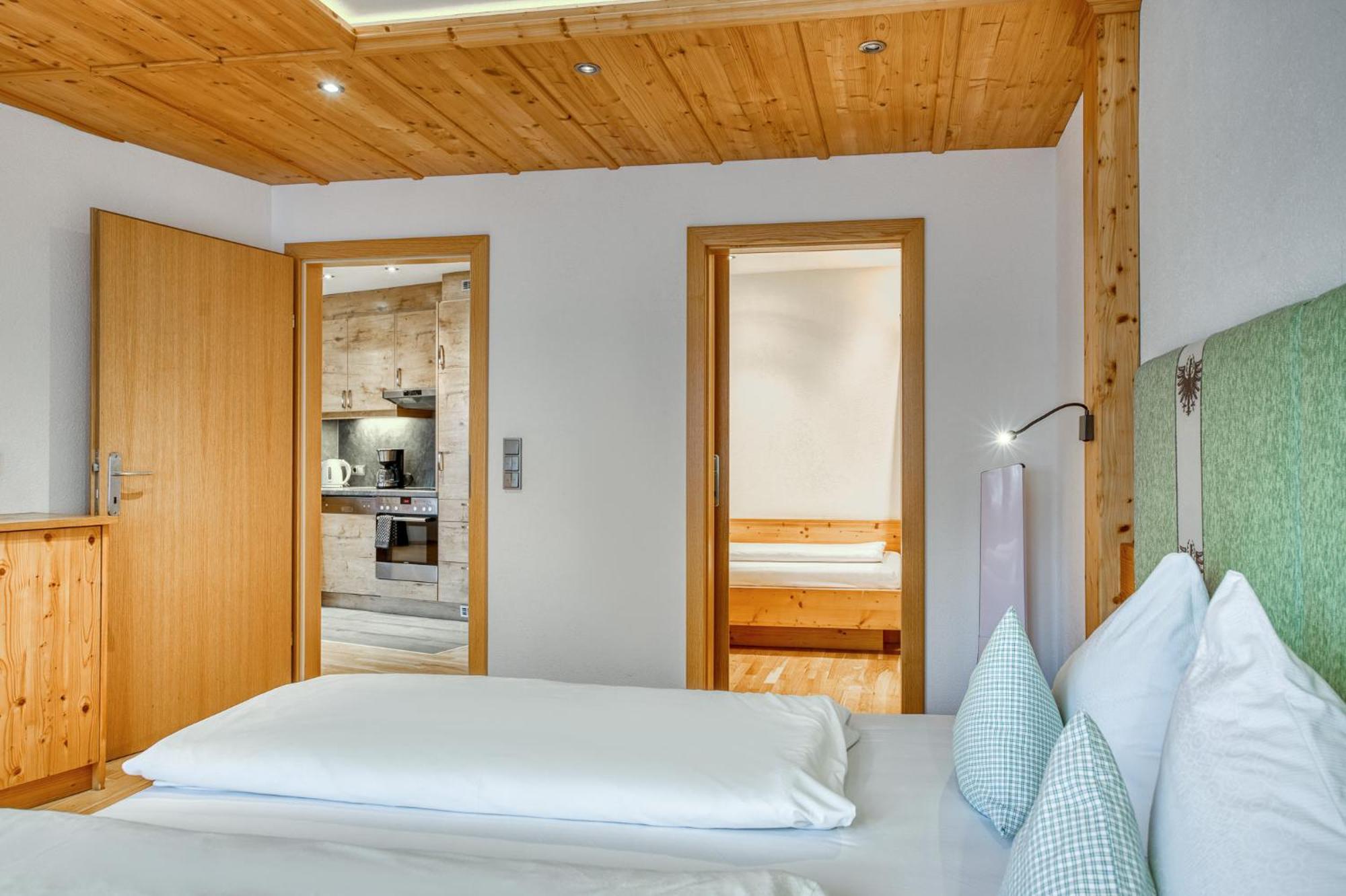 Hotel Alpenstolz Mieders Quarto foto